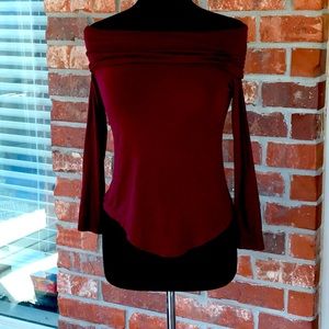 Long sleeve off the shoulder shirt Xsmall